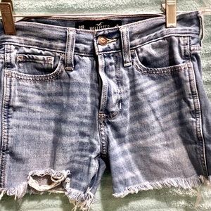 Hollister cut -offs shorts size 23/24
